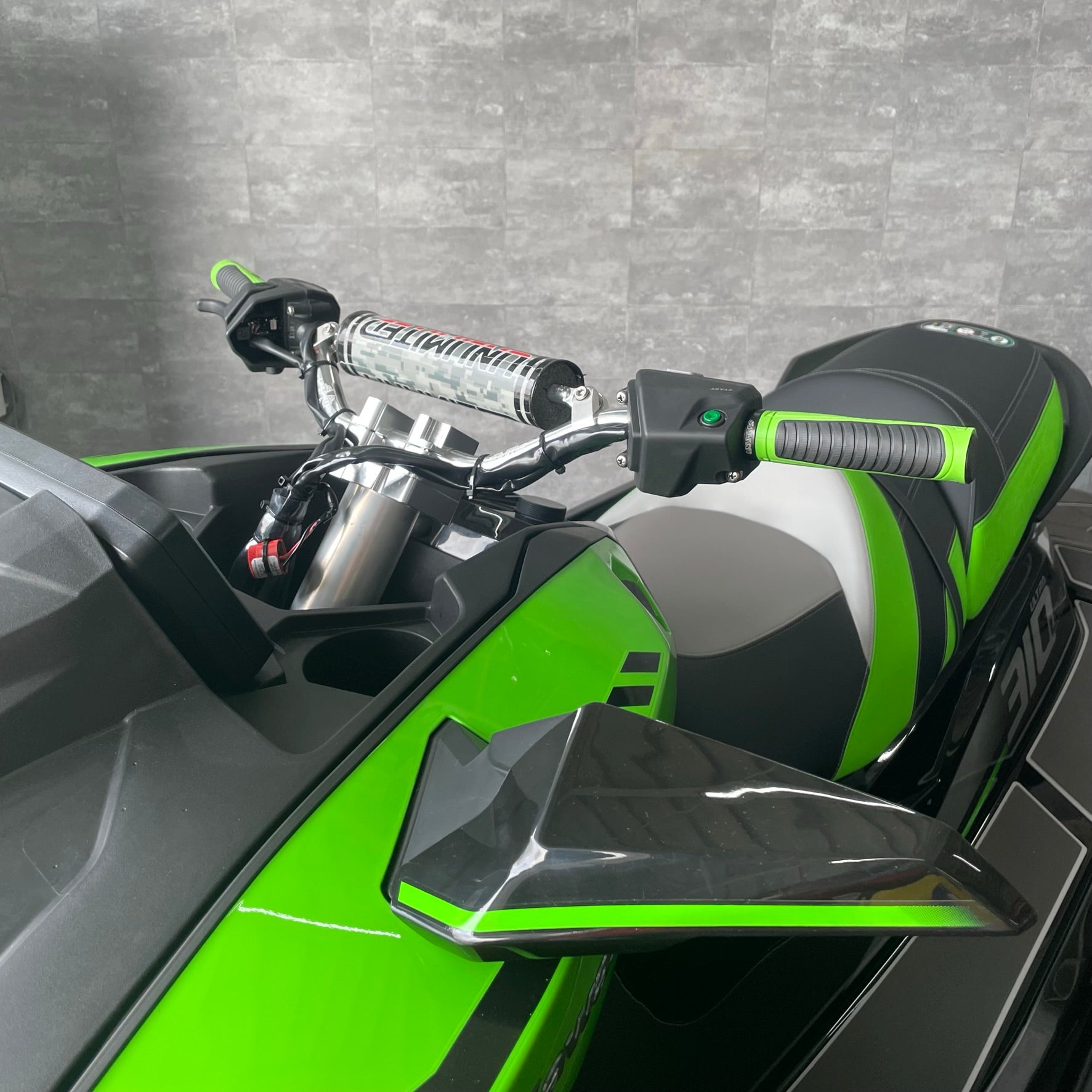 low down handle mount kit for stx 160 / ultra series low down handle mount kit for stx 160 / ultra series